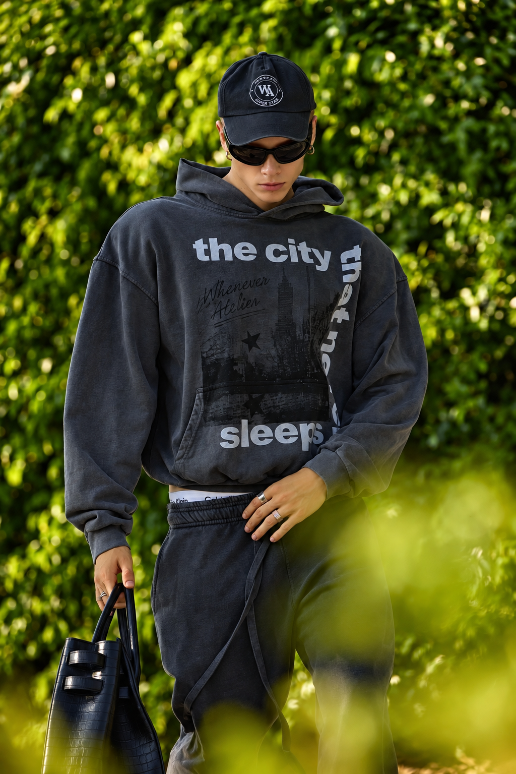"WHENEVER" CITY NEVER SLEEPS WASHED HOODIE/ VINTAGE GREY