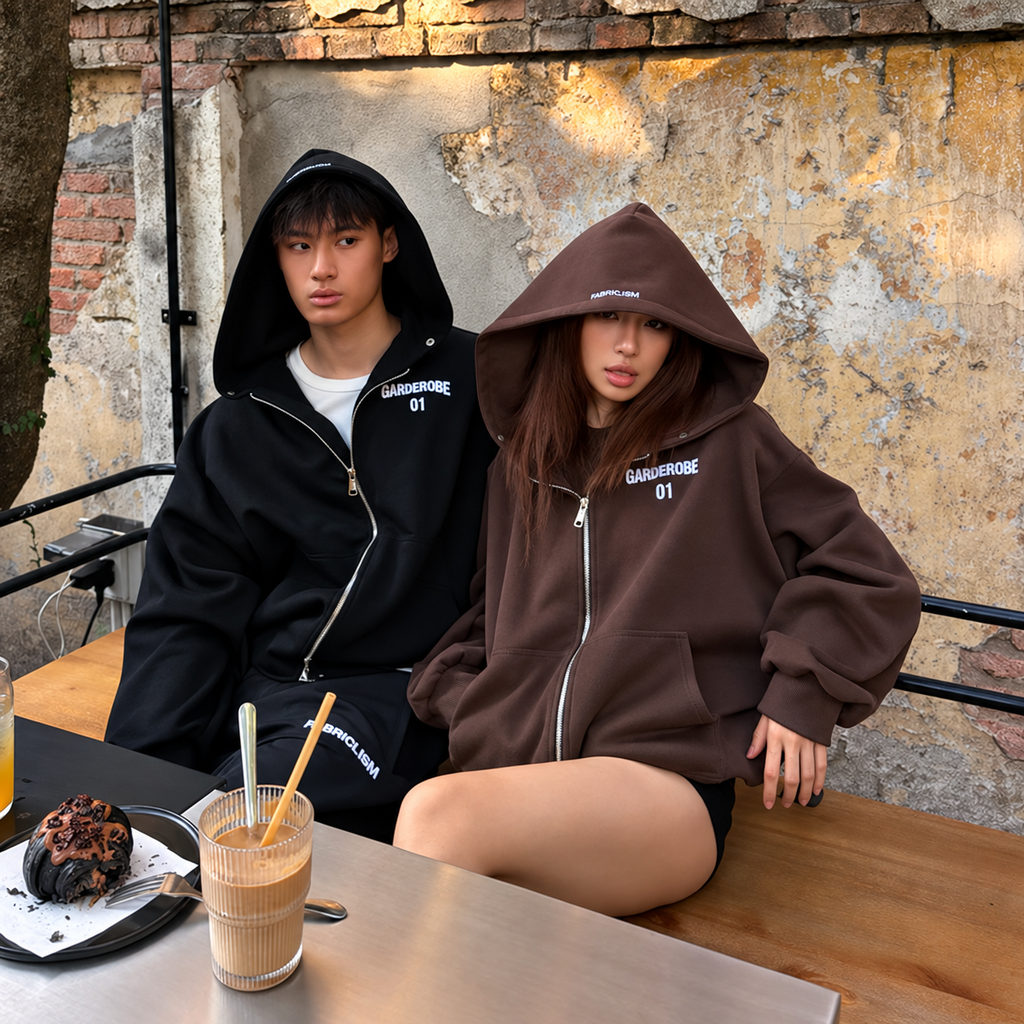 BROWN / BLACK