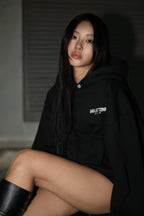 "MILESTONE STUDIO" ORIGIN CROPPED HOODIE / BLACK