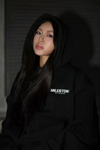 "MILESTONE STUDIO" ORIGIN CROPPED HOODIE / BLACK