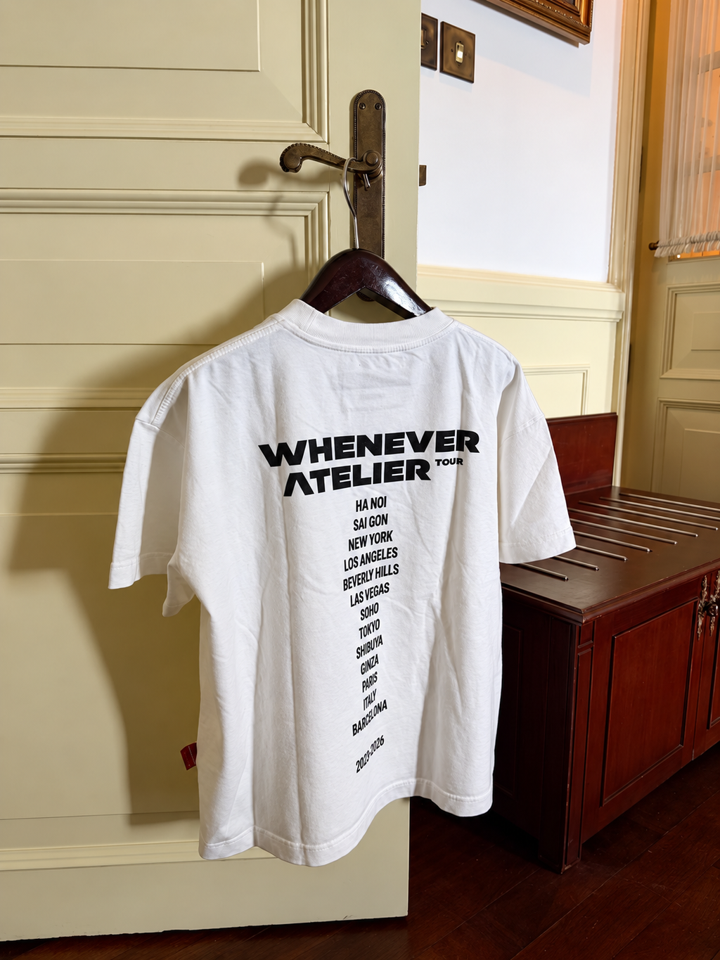 White arcTeeirl2